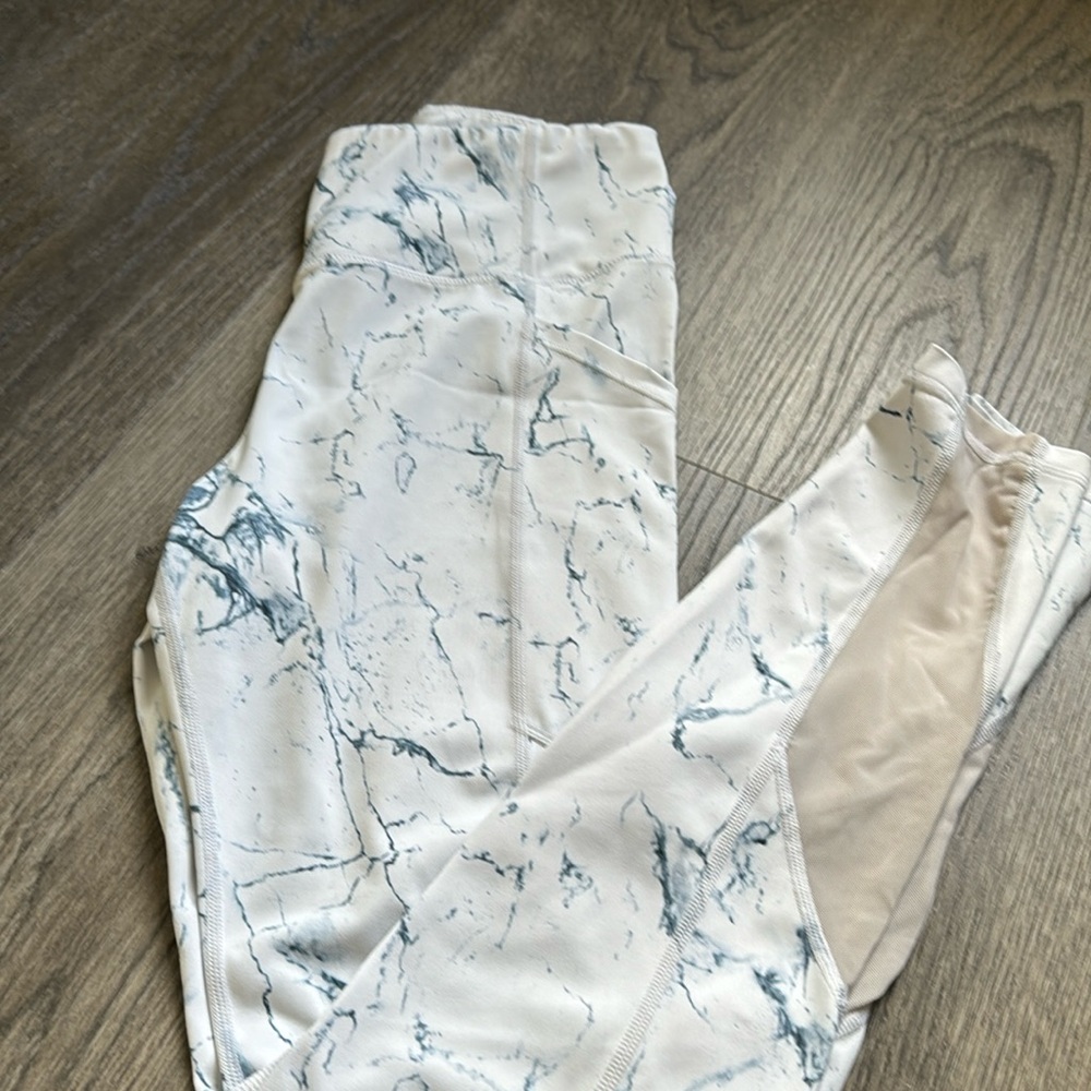 Kiava Marble Leggings